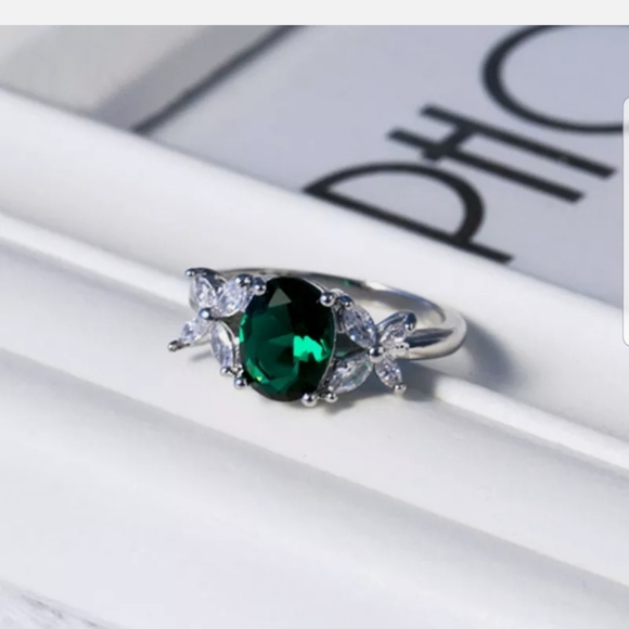 18k gold Plated over S925 green peridot ring - Picture 2 of 4